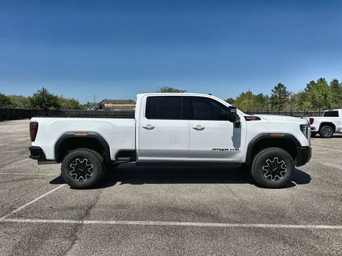 New 2026 GMC Sierra 2500 AT4X image 10