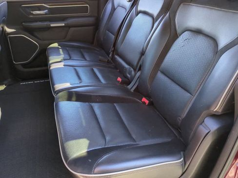 Used 2019 RAM 1500 Laramie image 21