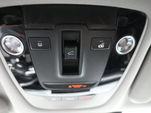 Used 2021 Kia Seltos SX w/ SX Sunroof Package AWD/4WD image 12