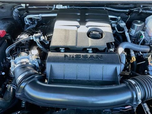 Used 2025 Nissan Frontier PRO-4X w/ Tow Package image 27