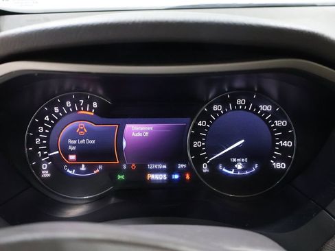 Used 2013 Lincoln MKZ image 40