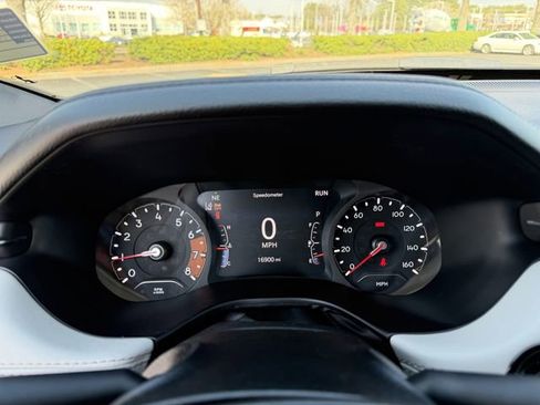 Used 2024 Jeep Compass Limited image 14