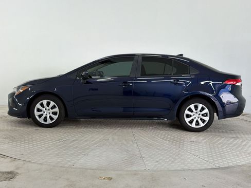 Used 2023 Toyota Corolla LE FWD image 2