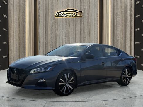 Used 2022 Nissan Altima 2.5 SR image 3