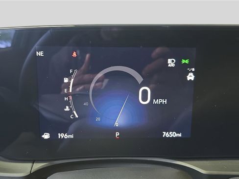 Used 2024 Buick Envista Sport Touring w/ Convenience I Package FWD image 10