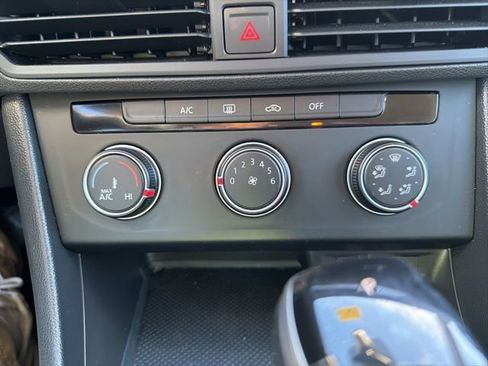 Used 2024 Volkswagen Jetta S image 23