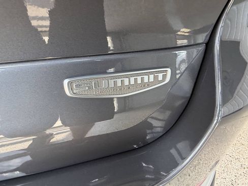 Used 2023 Jeep Grand Cherokee L Summit AWD/4WD image 41
