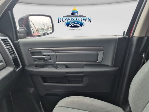 Used 2021 RAM 1500 Classic SLT AWD/4WD image 21