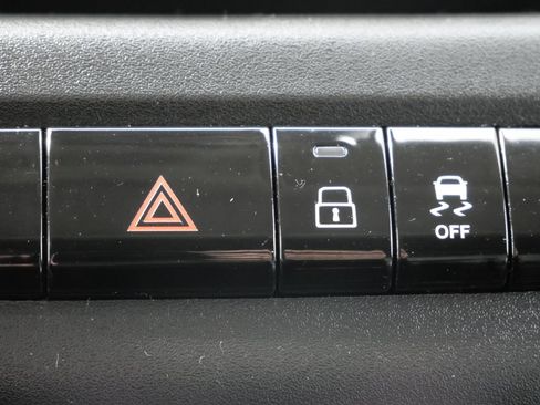 Used 2023 RAM ProMaster 2500 w/ Driver Convenience Group FWD image 20