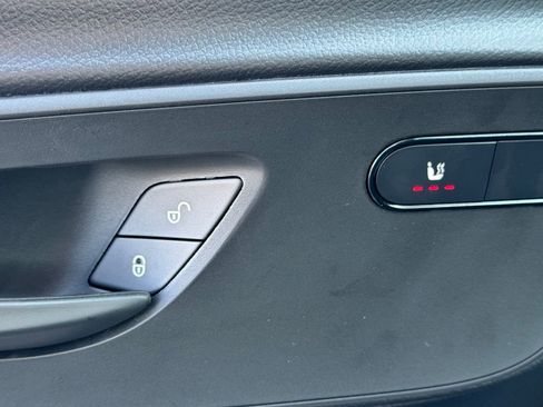 Used 2025 Mercedes-Benz Sprinter 2500 image 28