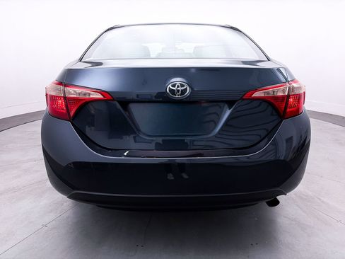 Used 2018 Toyota Corolla LE w/ Carpet Mat Package (TMS) image 8