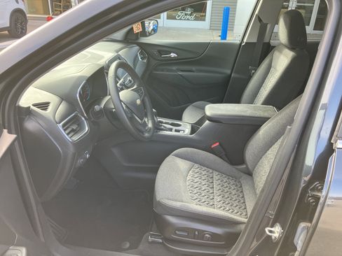Used 2023 Chevrolet Equinox LT AWD/4WD image 13