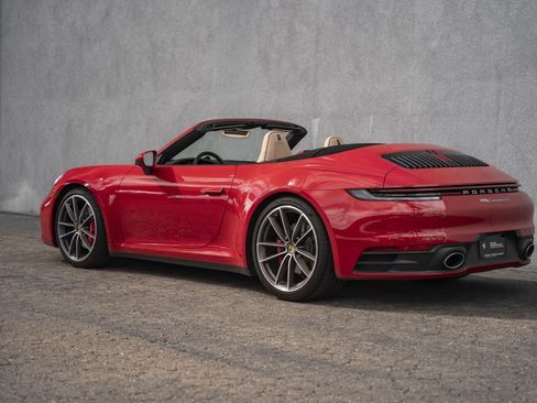 Used 2023 Porsche 911 Carrera 4S image 3