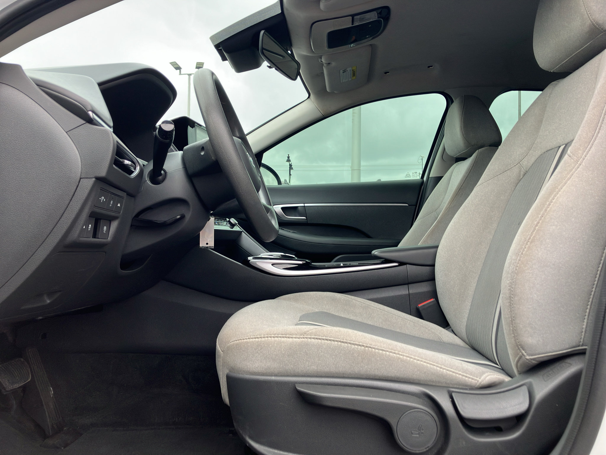 Used 2020 Hyundai Sonata SE FWD image 25