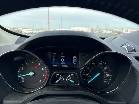 Used 2018 Ford Escape SEL AWD/4WD image 9