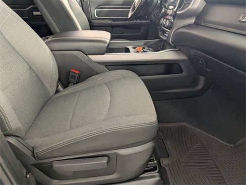 Used 2022 RAM 2500 Big Horn w/ Level C Equiment Group image 33