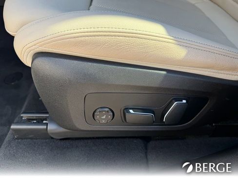 Used 2024 BMW X3 sDrive30i w/ Convenience Package RWD image 24
