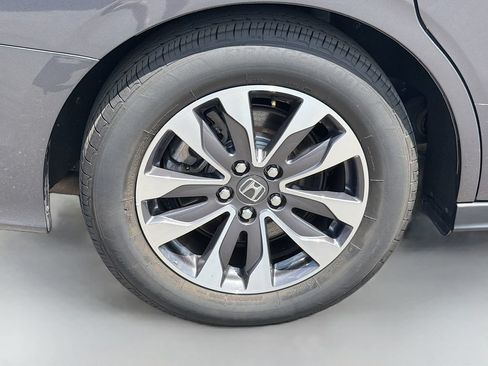 Used 2023 Honda Odyssey EX-L image 9
