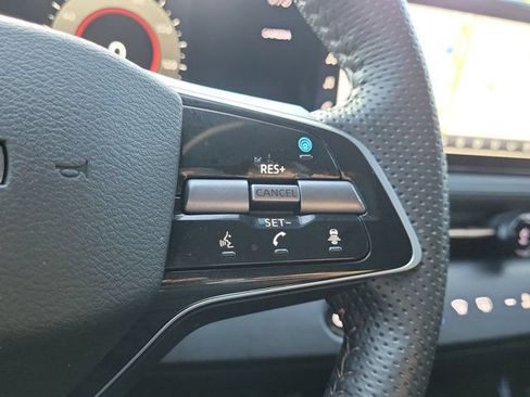 Used 2024 Nissan Ariya AWD image 32