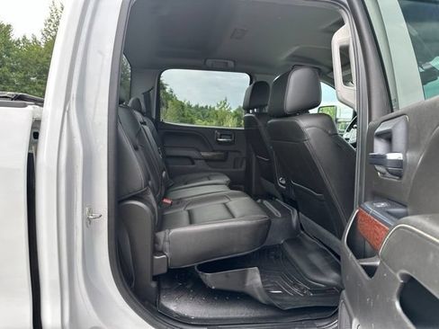 Used 2018 GMC Sierra 2500 SLT w/ Duramax Plus Package AWD/4WD image 14
