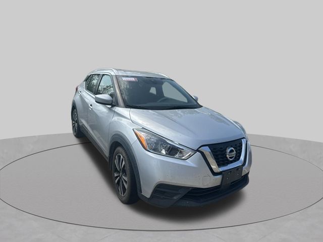 Used 2020 Nissan Kicks SV FWD image 2