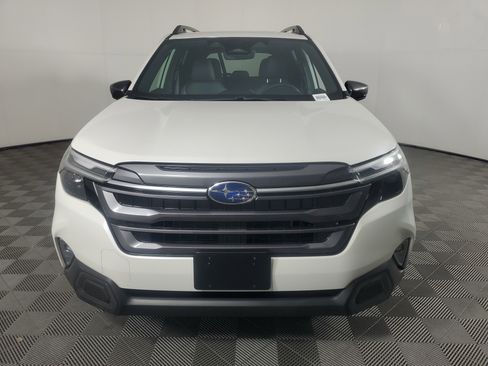 New 2025 Subaru Forester Limited image 9