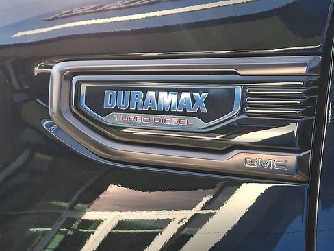 Used 2025 GMC Sierra 1500 AT4X image 30