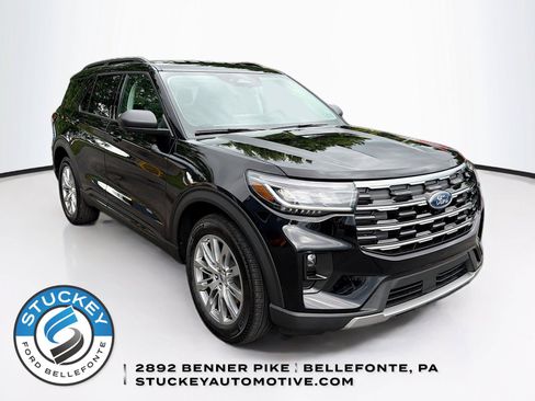 New 2026 Ford Explorer Active w/ Active Comfort Package AWD/4WD image 1