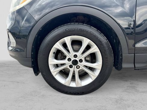 Used 2017 Ford Escape SE w/ Equipment Group 201A FWD image 15