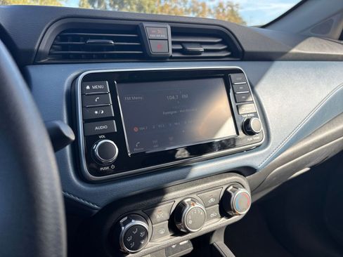 Used 2025 Nissan Versa SV image 20