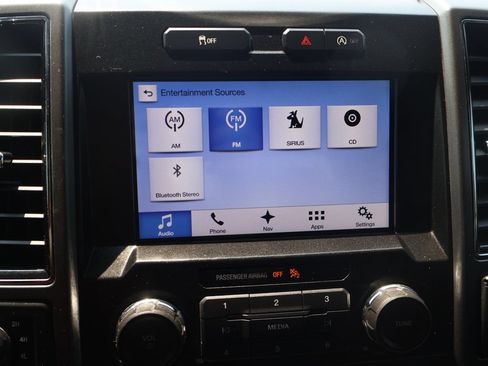 Used 2018 Ford F150 XLT w/ Equipment Group 302A Luxury AWD/4WD image 40