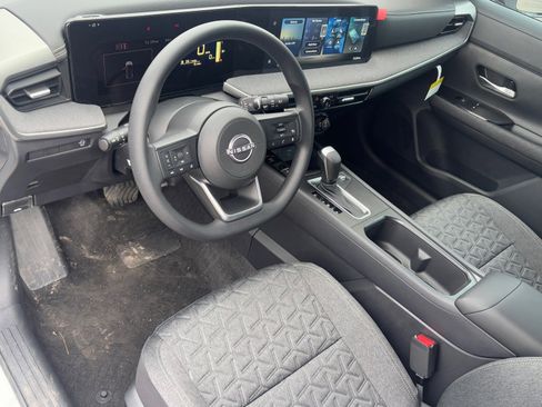 New 2026 Nissan Kicks SV image 18