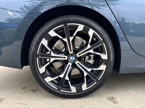 Certified 2025 BMW 330i xDrive Sedan w/ Premium Package AWD/4WD image 26
