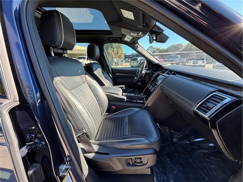 Used 2019 Land Rover Discovery HSE image 48