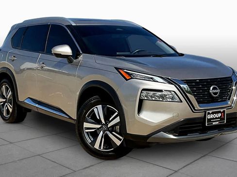 Used 2023 Nissan Rogue SL image 3