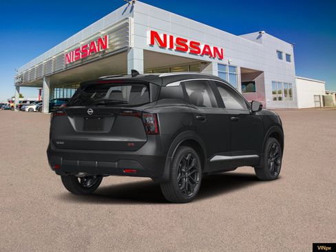 New 2026 Nissan Kicks SR w/ Cold Weather Package AWD/4WD image 2