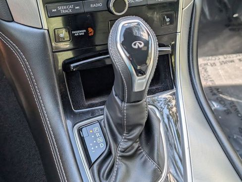 Used 2019 INFINITI Q60 3.0t Luxe w/ Essential Package AWD/4WD image 21