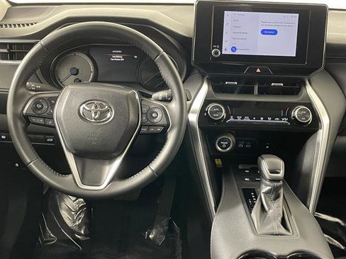 Certified 2024 Toyota Venza LE image 13