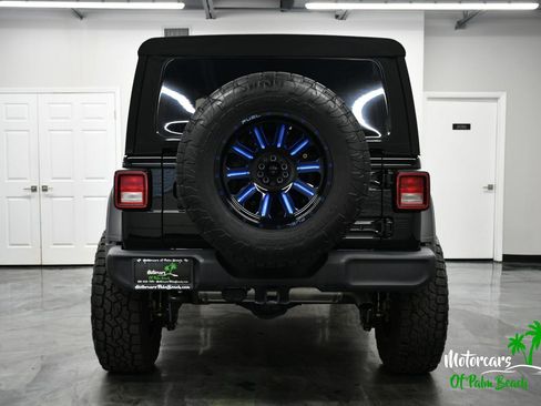 Used 2024 Jeep Wrangler Unlimited Sport AWD/4WD image 15