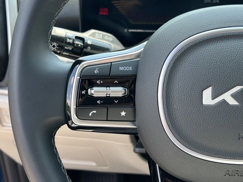 Used 2025 Kia Sorento EX w/ Panoramic Sunroof Package AWD/4WD image 25