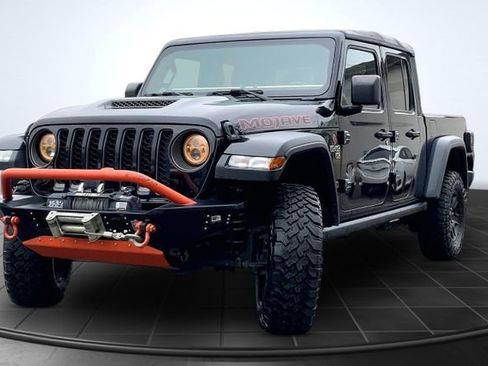 Used 2020 Jeep Gladiator Mojave w/ Trailer Tow Package AWD/4WD image 4