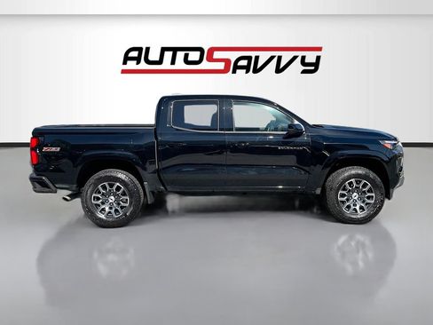 Used 2024 Chevrolet Colorado Z71 w/ Z71 Convenience Package 2 AWD/4WD image 8