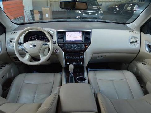 Used 2014 Nissan Pathfinder SL w/ SL Tech Package image 57