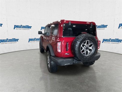 New 2025 Ford Bronco Badlands image 9