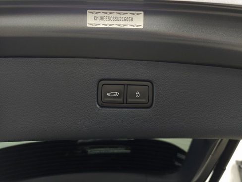 Used 2025 Genesis GV80 3.5T Prestige AWD/4WD image 10
