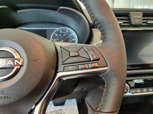 New 2025 Nissan Versa SR w/ Trunk Package image 16