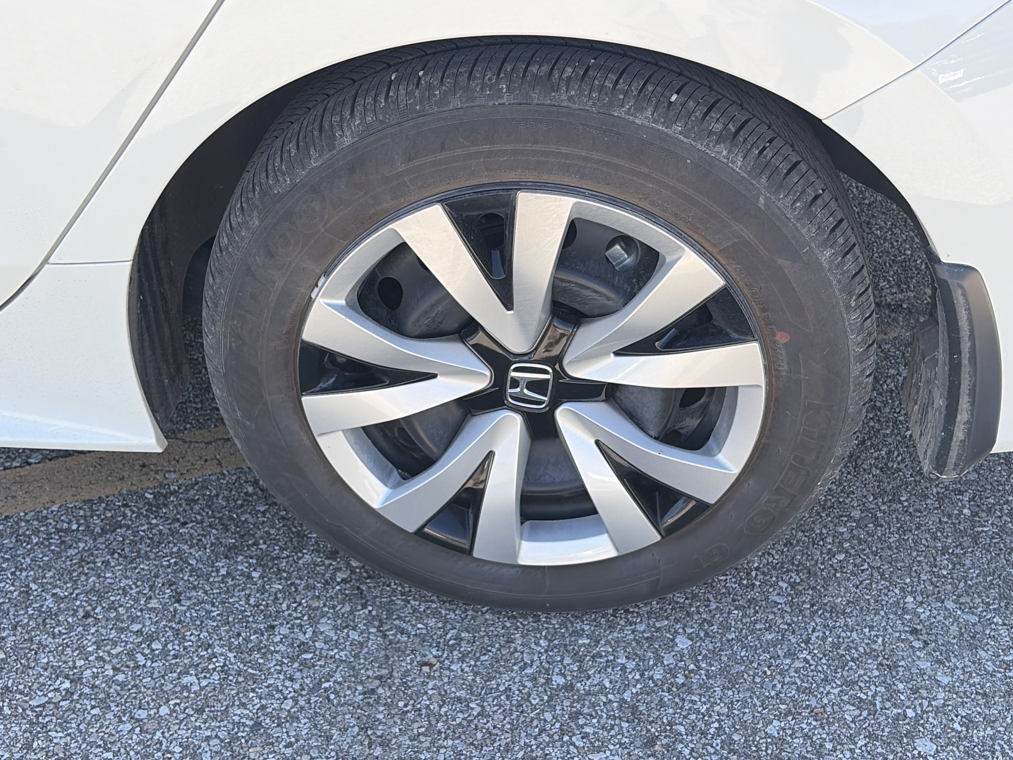 Used 2024 Honda Civic LX image 8