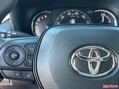 Certified 2025 Toyota RAV4 XLE AWD/4WD image 23