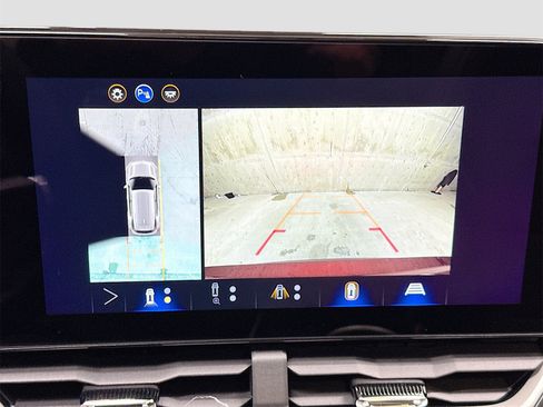 New 2026 Chevrolet Equinox LT w/ Convenience Package II image 14