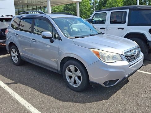 Used 2014 Subaru Forester 2.5i Touring AWD/4WD image 4